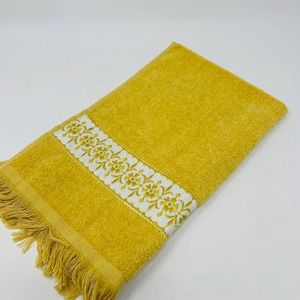 Royal Family by Cannon Hand Towel Embroidered Trim Lace Beige NEW
